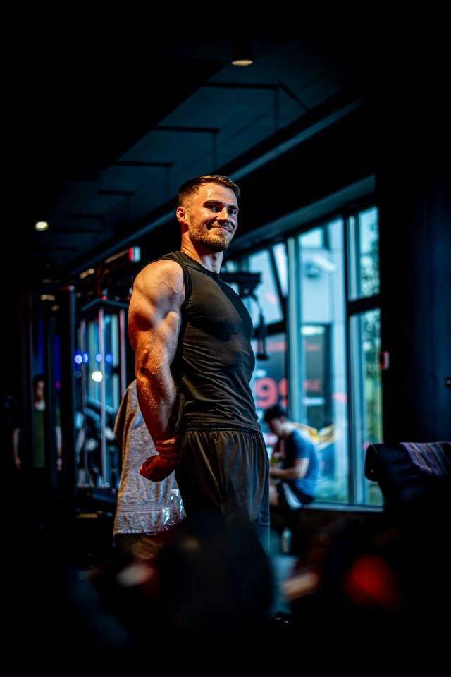 Pavel Gratcl v posilovně Element Gym